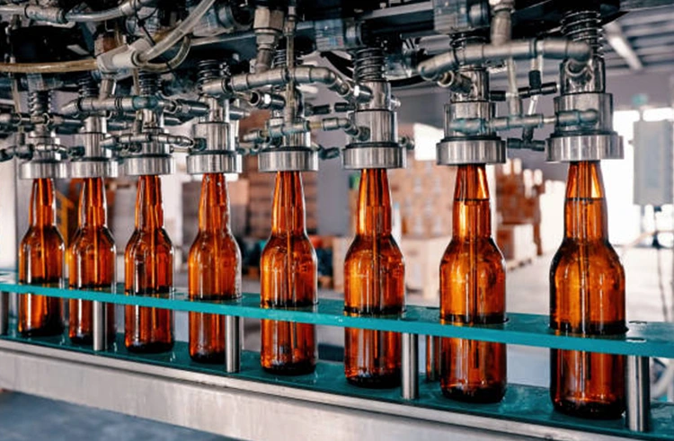 Mga linya ng bottling: Ebolusyon ng teknolohikal, mga aplikasyon ng senaryo, at mga diskarte sa pag -optimize