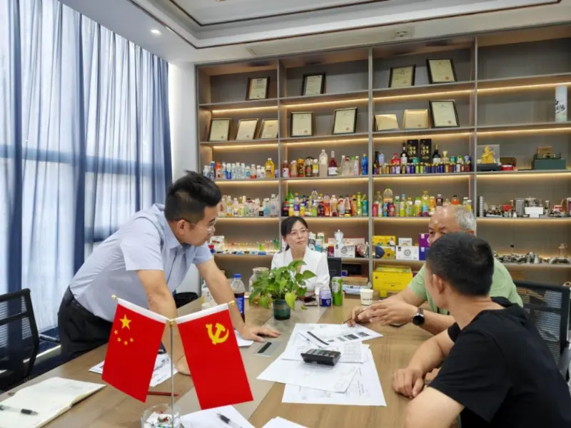 Isang Producer ng Inumin na Nakabatay sa Nepal ang Bumisita sa Intop Machinery - Malalim ang Usapang Linya sa Produksyon ng Carbonated Beverage